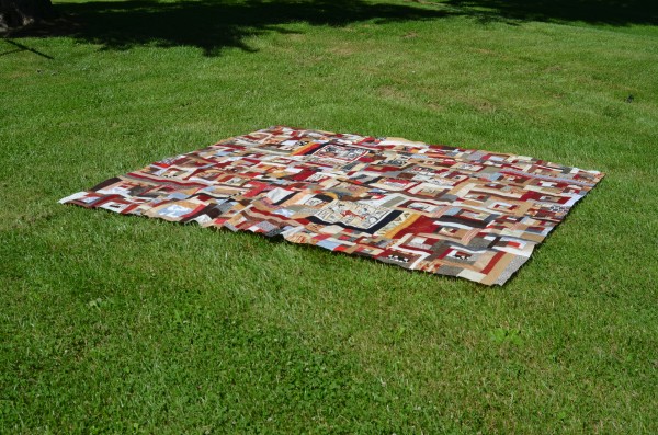 communique quilt top